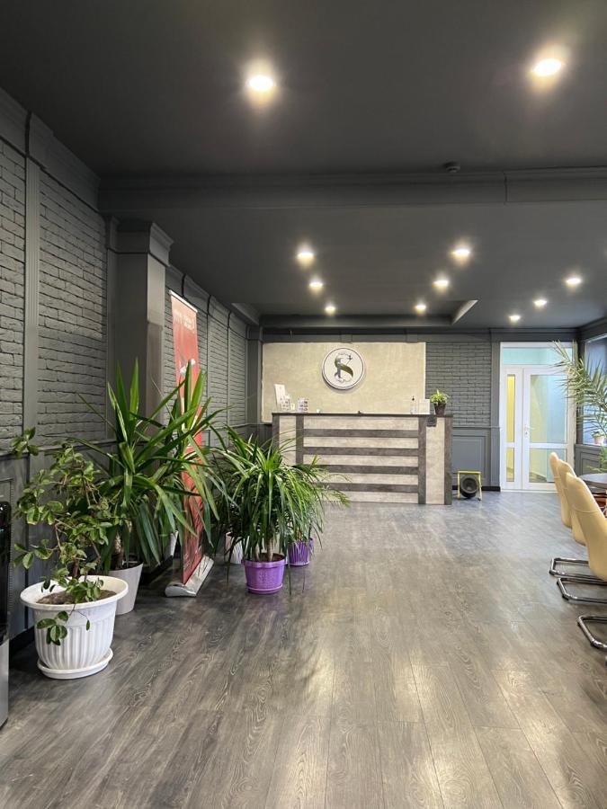 Sk Hotel Бишкек Экстерьер фото